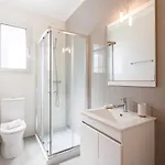 Apartment Serene View - By Sch *