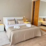 Апартаменты Serene View - By Sch *