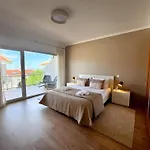 Апартаменты Serene View - By Sch Алвадуш