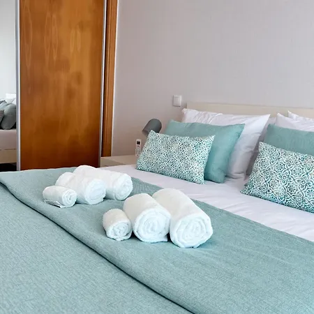 Serene View - By Sch アパート *