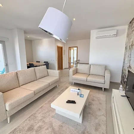 アパート Serene View - By Sch *