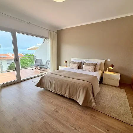 Serene View - By Sch アパート アルヴァドス