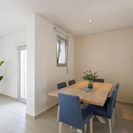 Serene View - By Sch アパート *