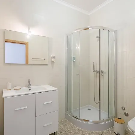 アパート Serene View - By Sch アルヴァドス